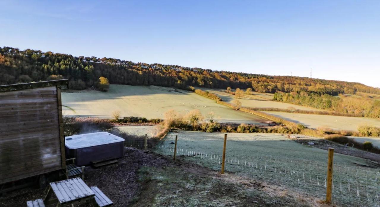 Shepherds Hut By Stepney Stays Scarborough Extérieur photo